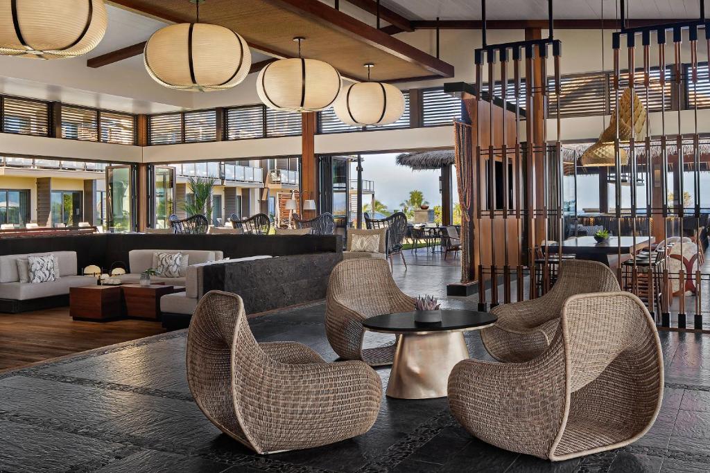 Posezení v ubytování AC Hotel by Marriott Maui Wailea
