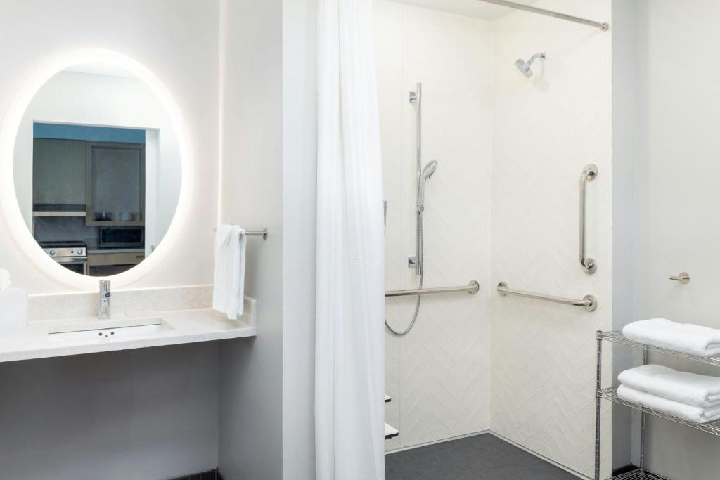 TownePlace Suites by Marriott Monrovia photo
