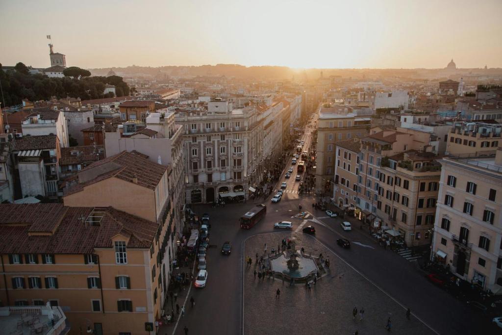 Sina Bernini Bristol, Autograph Collection - Resim 21