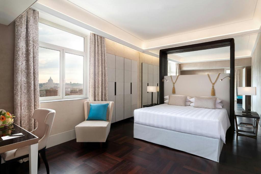 Sina Bernini Bristol, Autograph Collection - Resim 40