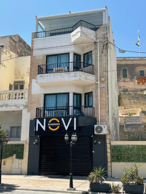 Budova, kde se apartmán nachází