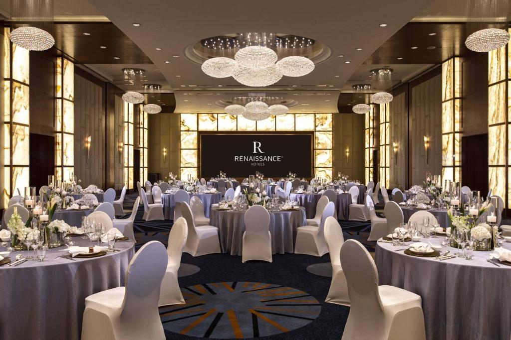 Restaurace v ubytování Renaissance Shanghai Putuo Hotel