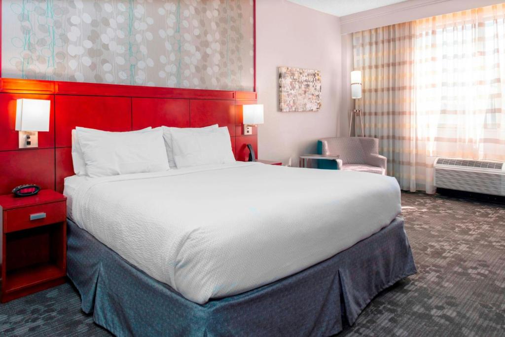Postel nebo postele na pokoji v ubytování Courtyard by Marriott Killeen