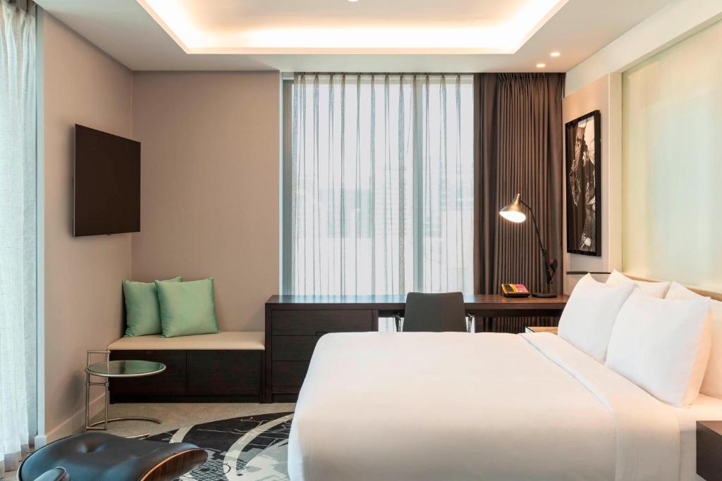 Aloft Dubai Creek - Resim 42