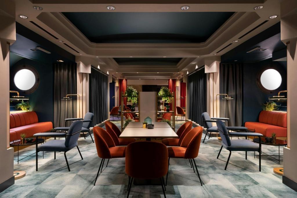 Posezení v ubytování Duo Milan Porta Nuova, a Tribute Portfolio Hotel