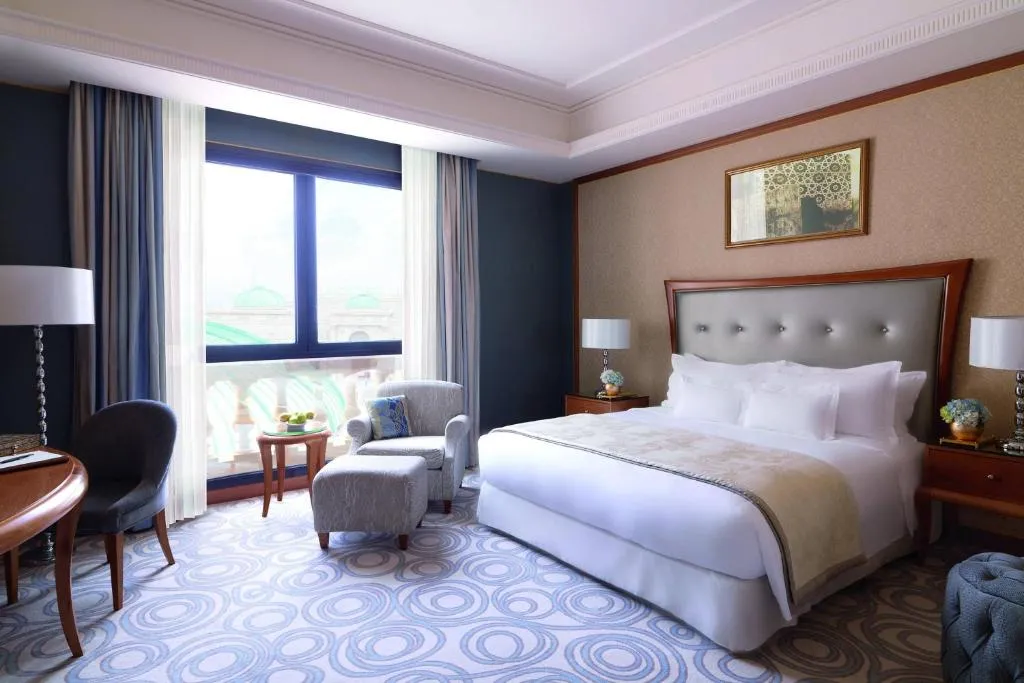 Superior King Room