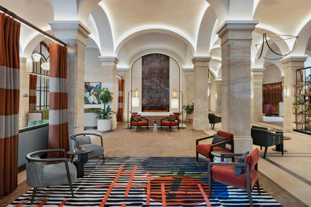 Imperial Riding School, Autograph Collection - Resim 10