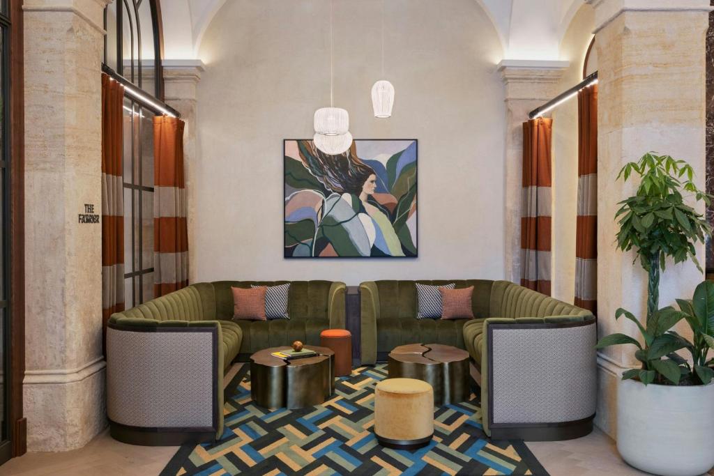 Imperial Riding School, Autograph Collection - Resim 15