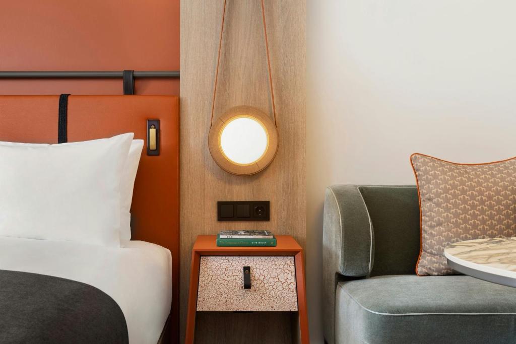 Imperial Riding School, Autograph Collection - Resim 39