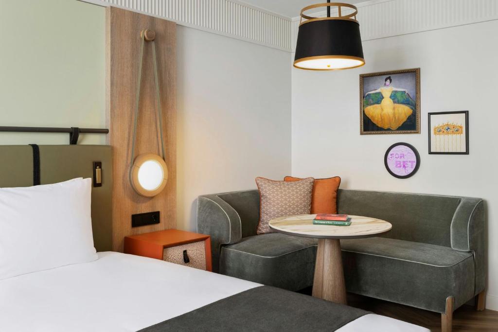 Imperial Riding School, Autograph Collection - Resim 45