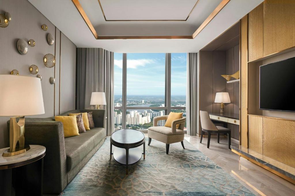 Suite Landmark Giường Cỡ King Với Tầm Nhìn Toàn Cảnh - Quyền Sử Dụng Club Lounge