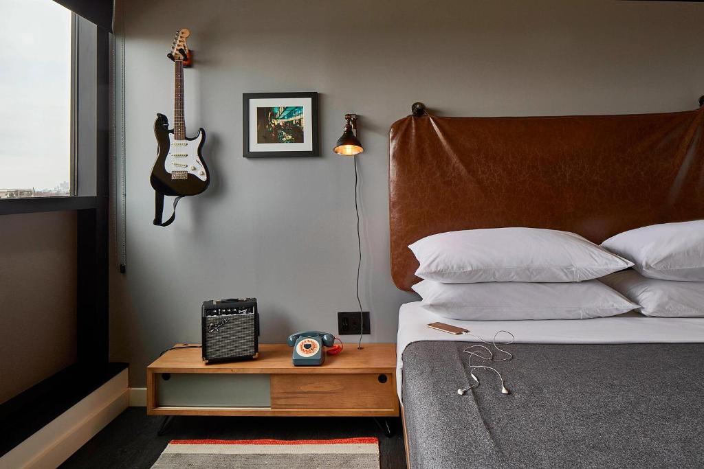 MOXY Minneapolis Uptown photo