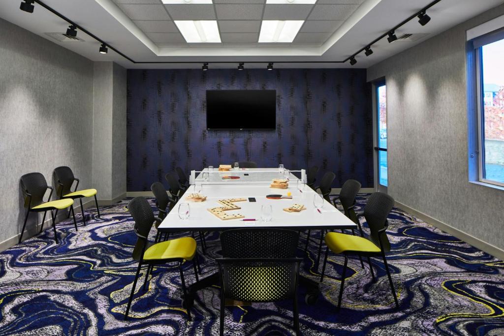 Aloft by Marriott Dulles Airport North photo
