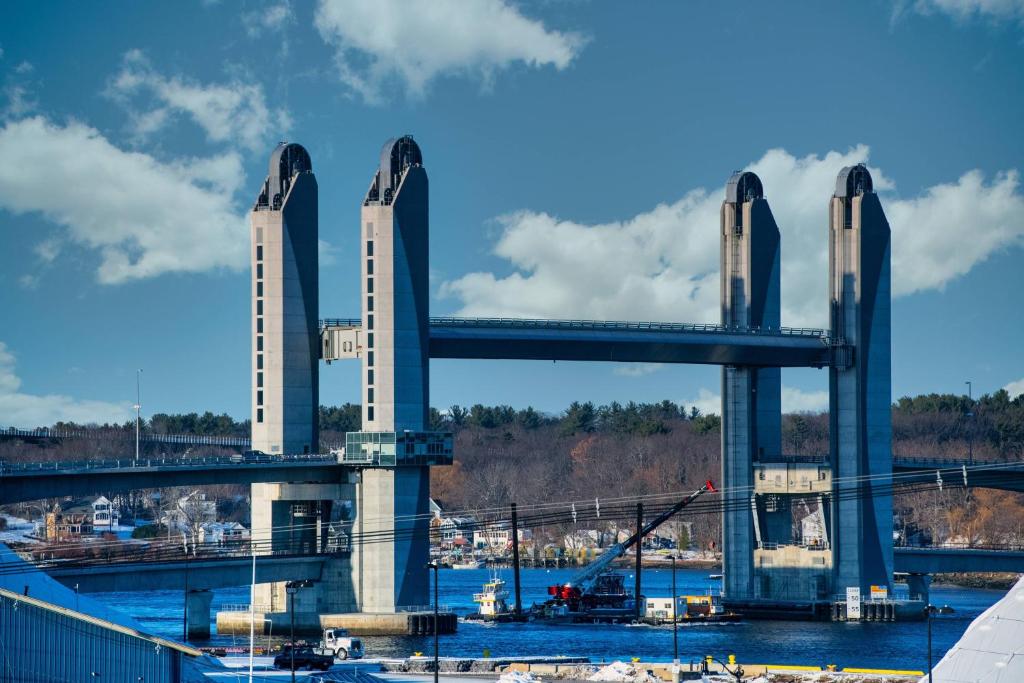 AC Hotel by Marriott Portsmouth Downtown/Waterfront photo