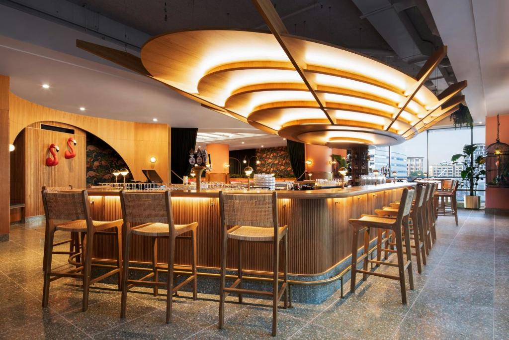 HONEYROSE Hotel, Montreal, a Tribute Portfolio Hotelにあるレストランまたは飲食店