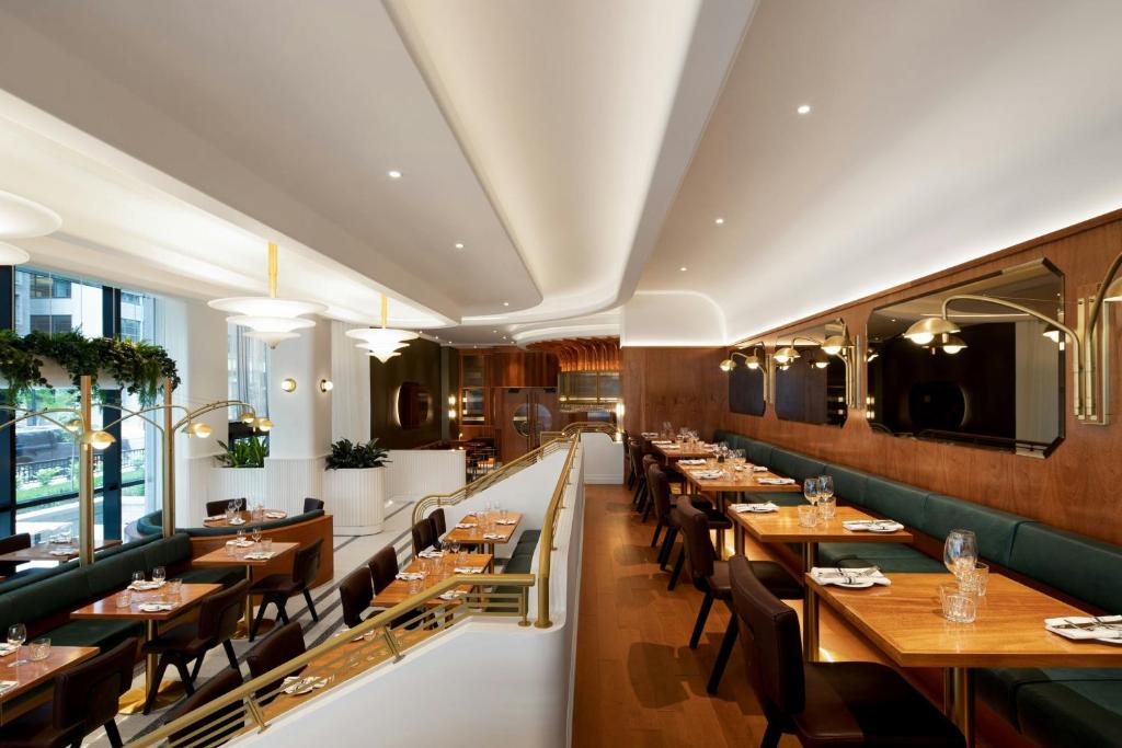 HONEYROSE Hotel, Montreal, a Tribute Portfolio Hotelにあるレストランまたは飲食店