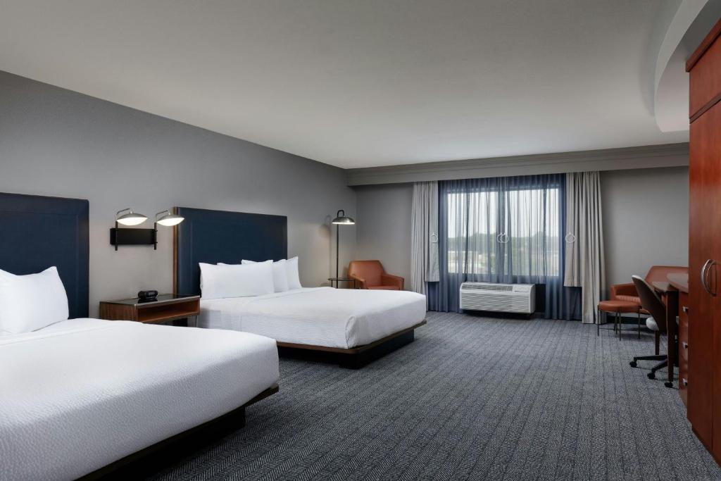 Courtyard by Marriott Wichita at Old Town photo