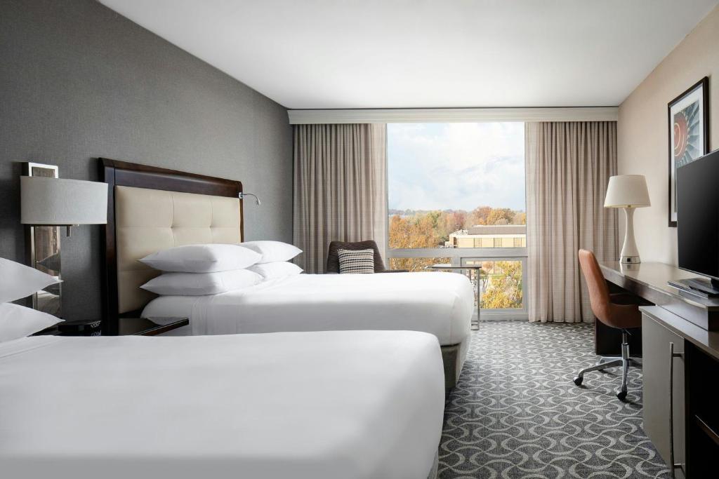Marriott St. Louis Airport photo