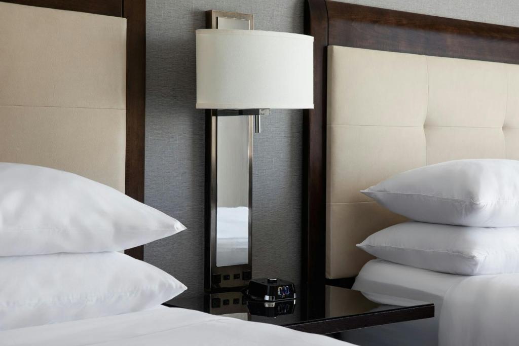 Marriott St. Louis Airport photo