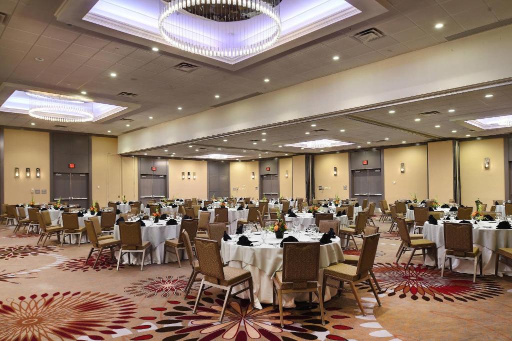 Marriott St. Louis Airport photo
