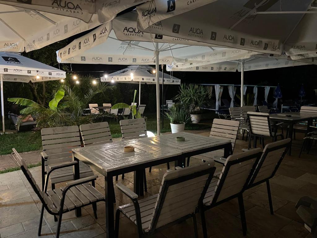 Restaurace v ubytování ElGringo Clisura Dunarii