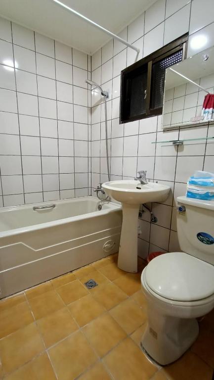 Koupelna v ubytování Xitou Tianpin Homestay