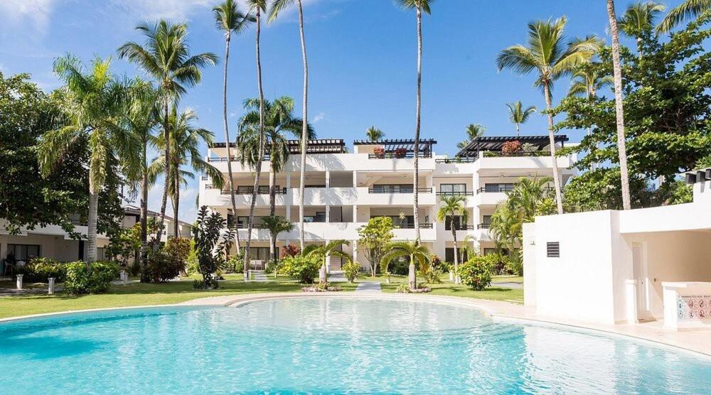 La alberca dentro o cerca de Aligio - A Quiet Retreat in Paradise - 2 BR, 2 pools, WiFi, AC, Private Hot Tub
