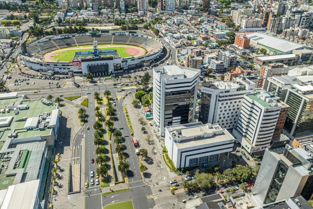Nespecifikovaný výhled na destinaci Quito nebo výhled na město při pohledu z hotelu
