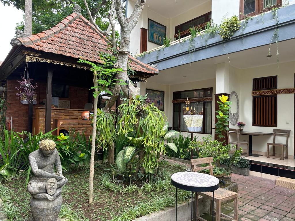 Zahrada ubytování Brata Inn Ubud