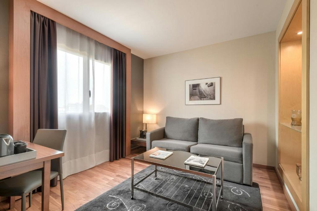 AC Hotel Sevilla Fórum by Marriott - Resim 21