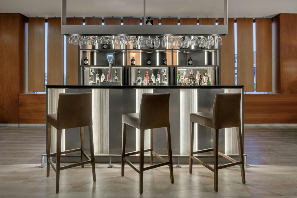 AC Hotel Sevilla Fórum by Marriott - Resim 1