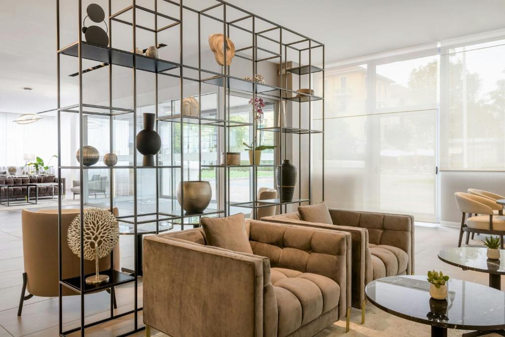 Posezení v ubytování AC Hotel by Marriott Milan Sesto