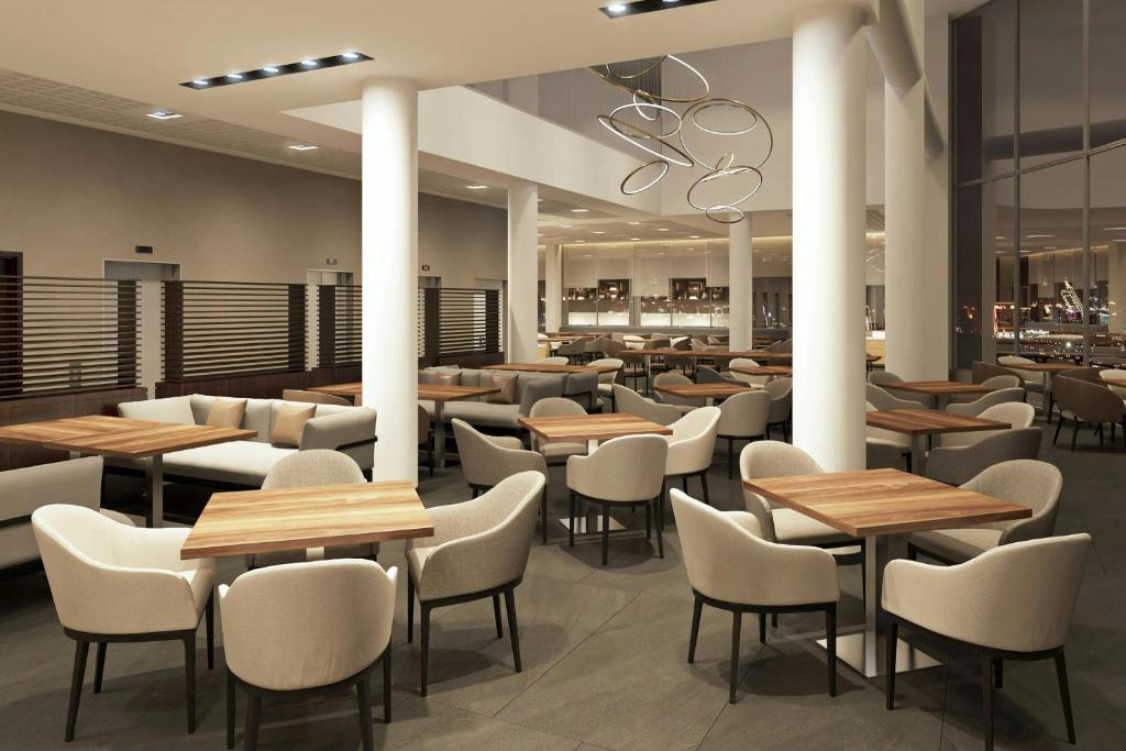 Restaurace v ubytování AC Hotel by Marriott Milan Sesto
