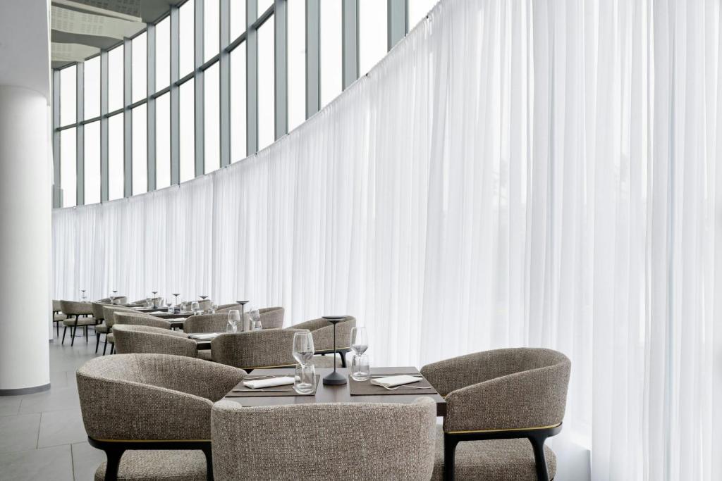 Posezení v ubytování AC Hotel by Marriott Milan Sesto