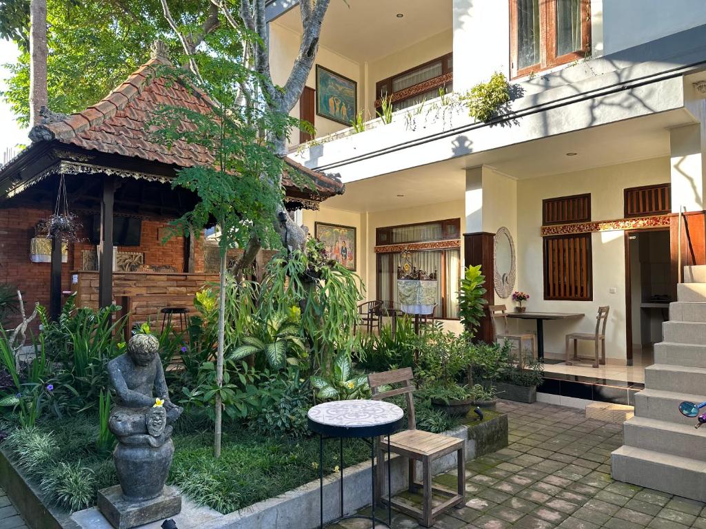 Zahrada ubytování Brata Inn Ubud