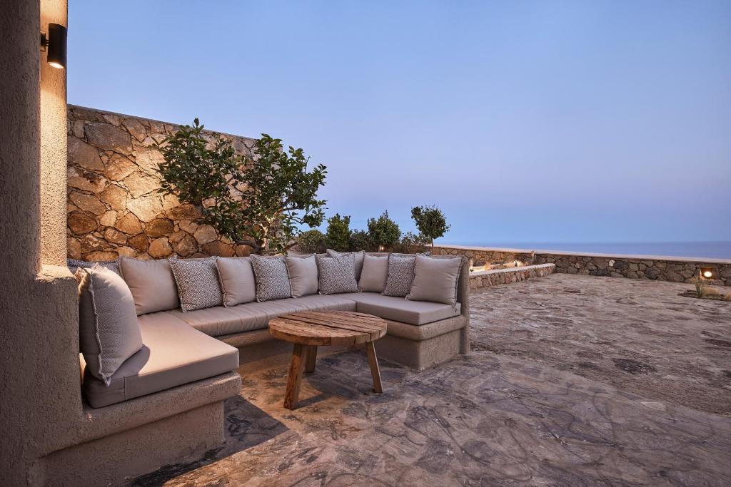 Posezení v ubytování Noma Milos - Delmar Collection