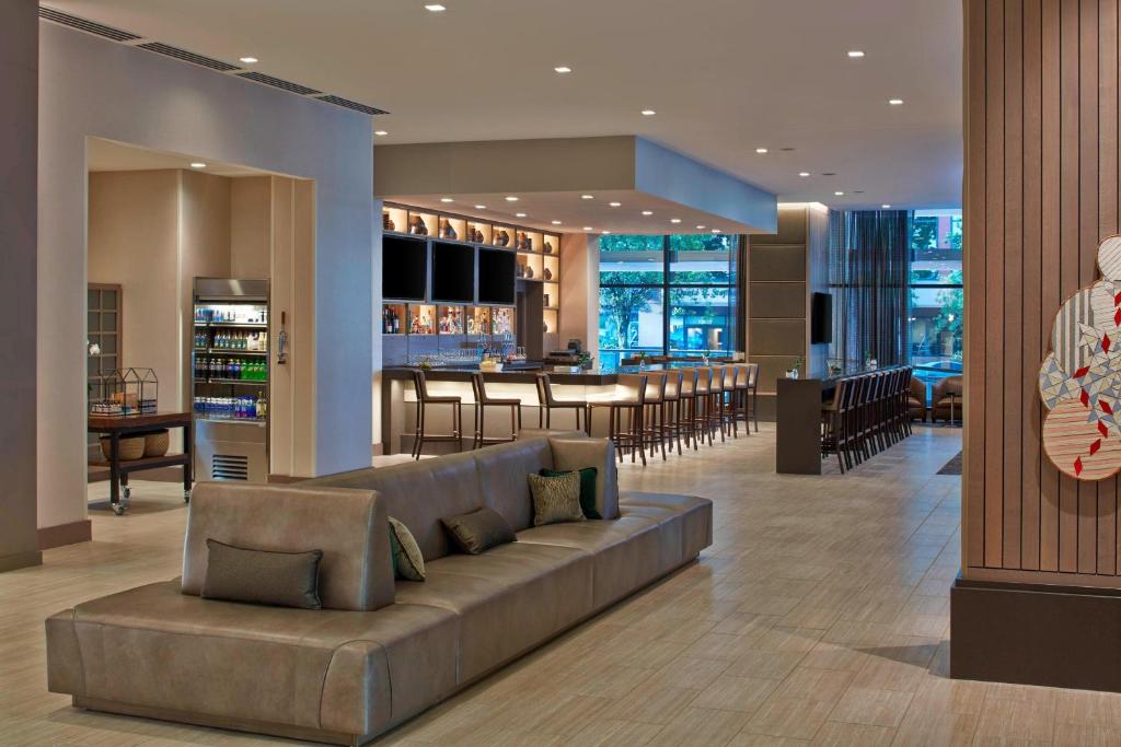 Posezení v ubytování AC Hotel by Marriott Seattle Bellevue/Downtown