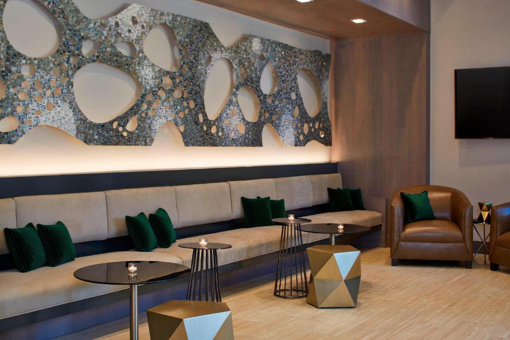 Posezení v ubytování AC Hotel by Marriott Seattle Bellevue/Downtown