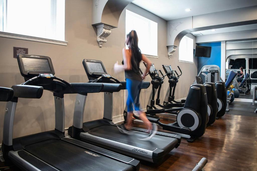 4 stars hotel in Regina