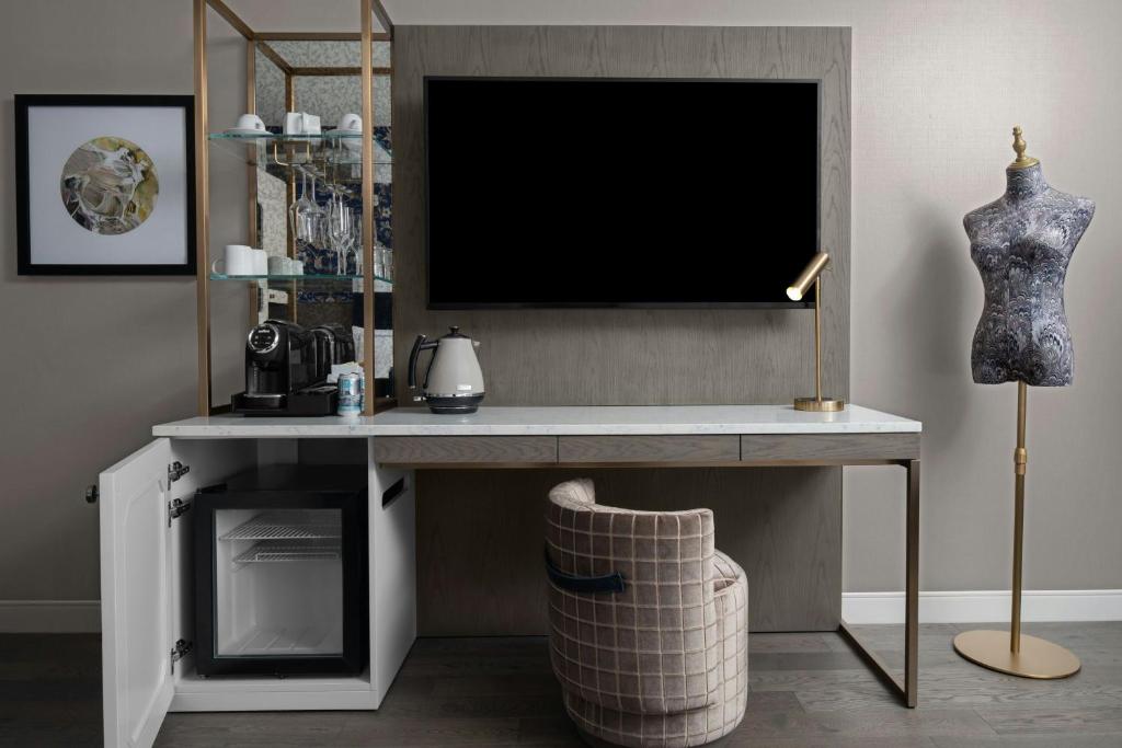 
Queen Room with Two Queen Beds
