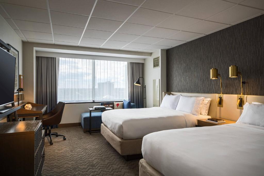Renaissance Toledo Downtown Hotel - 