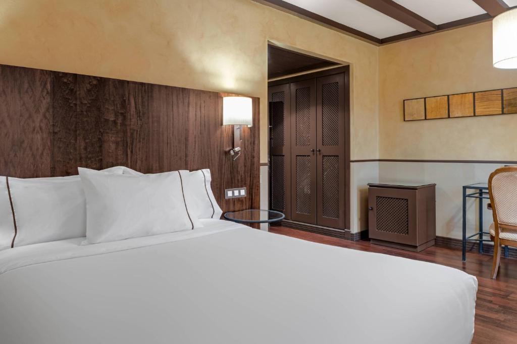 Hotel Palacio del Carmen, Autograph Collection - Resim 13