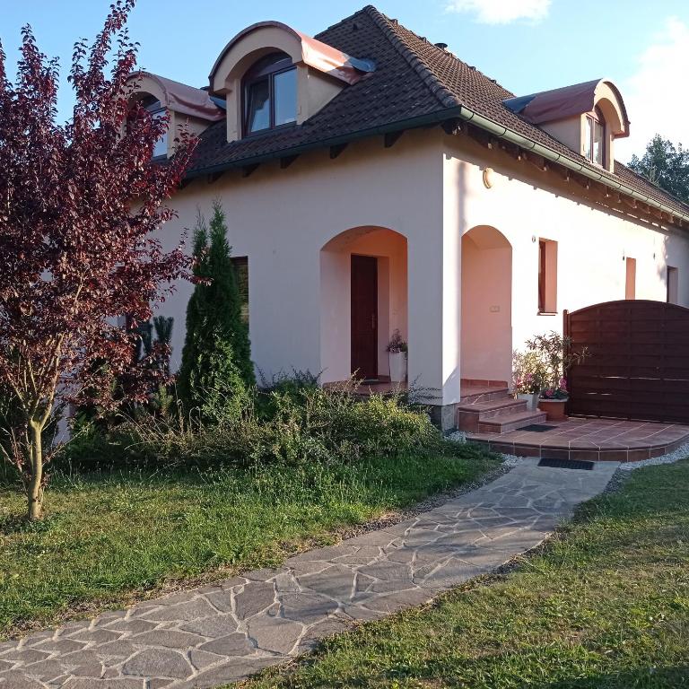 Budova, kde se aparthotel nachází