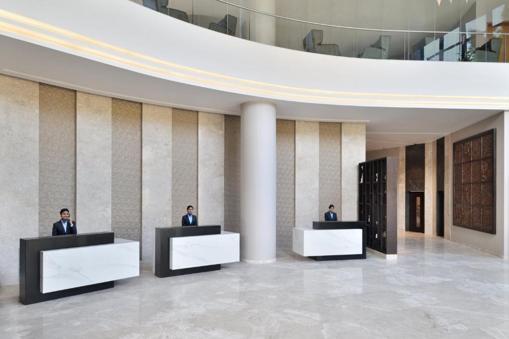 Vstupní hala nebo recepce v ubytování Courtyard by Marriott Nashik