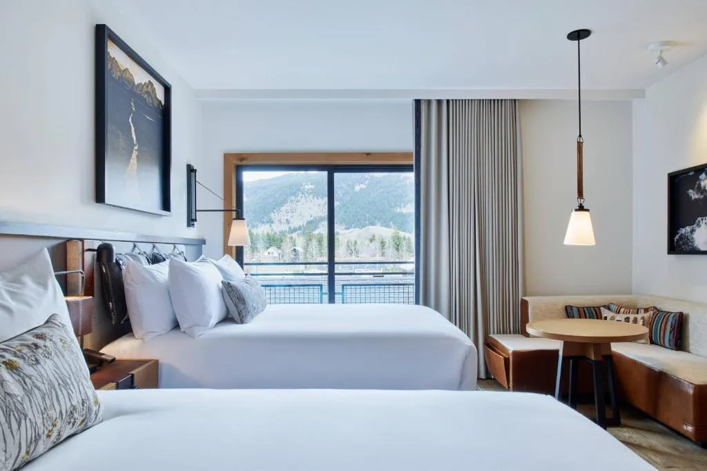 Guest room with 2 Queen