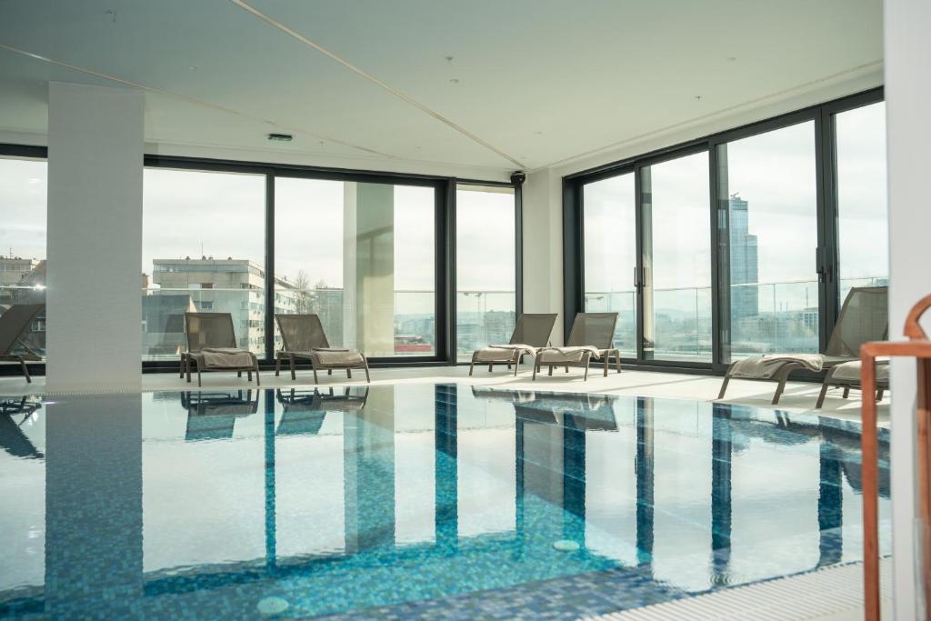 New Belgrade Premium Hotel - Resim 24