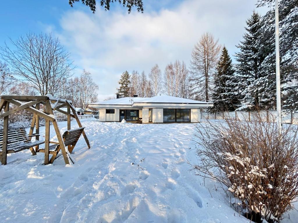 Kaamos City House trong mùa đông