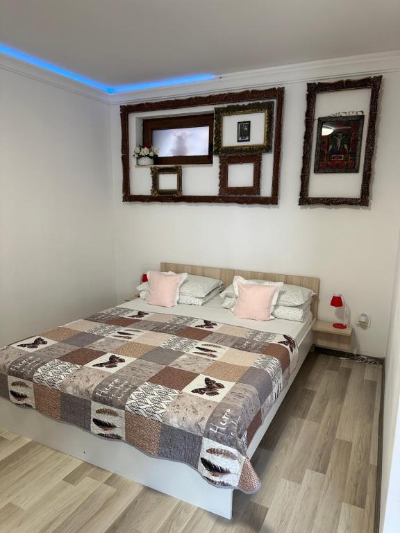 Postel nebo postele na pokoji v ubytování Casa Cezara
