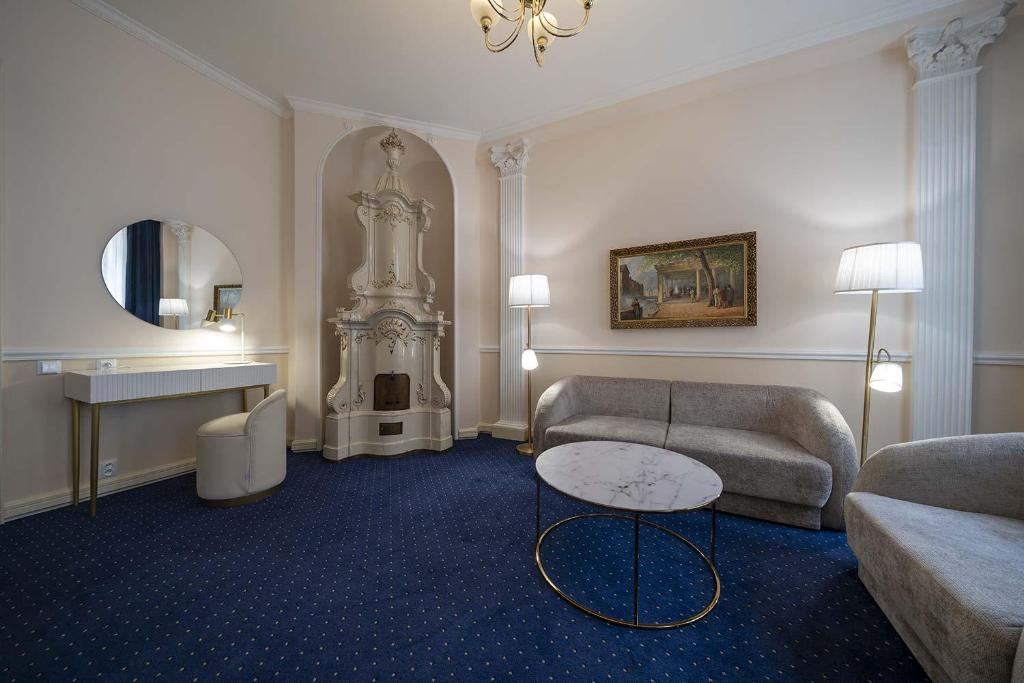 Posezení v ubytování Hotel Embassy