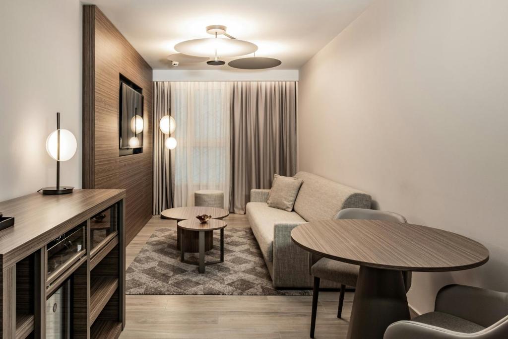 AC Hotel by Marriott St Julian's - 1